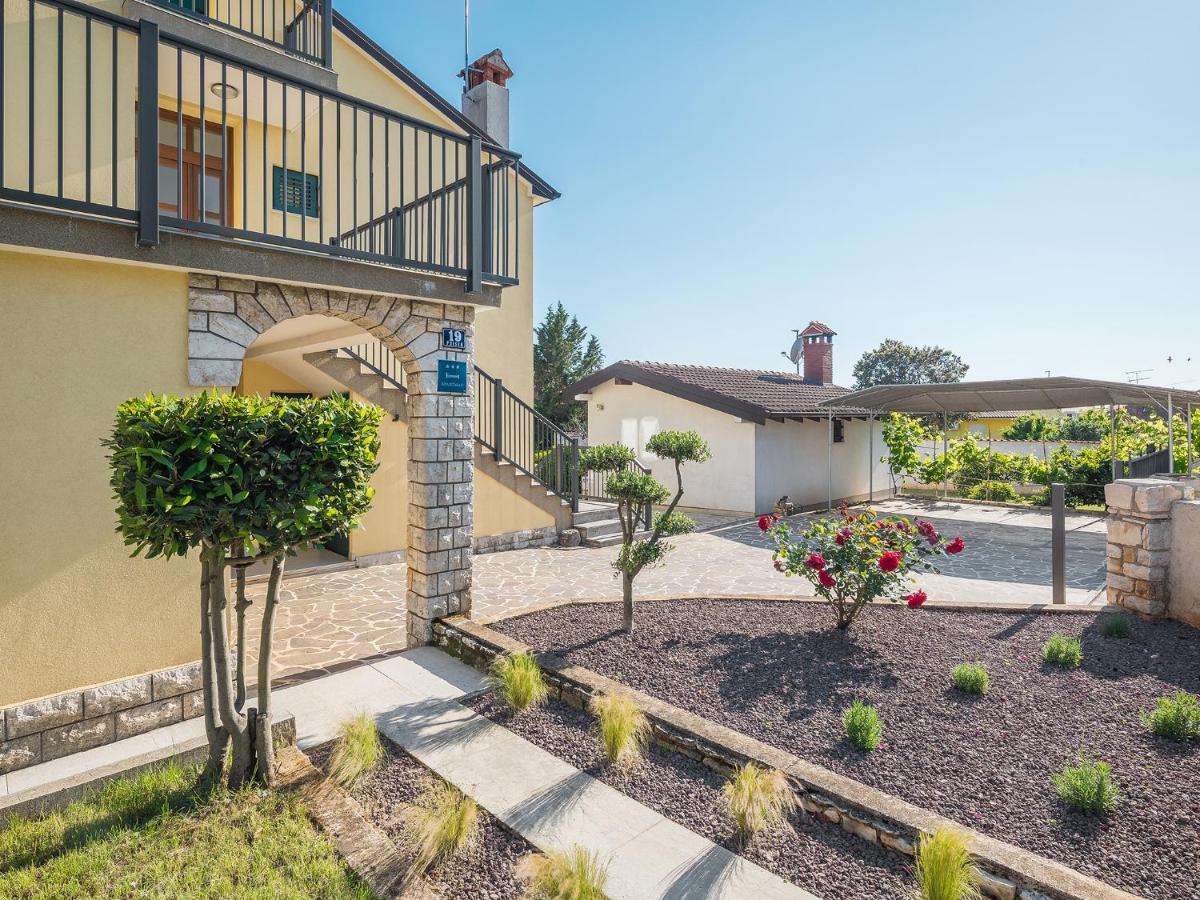 Nina Porec Exterior photo